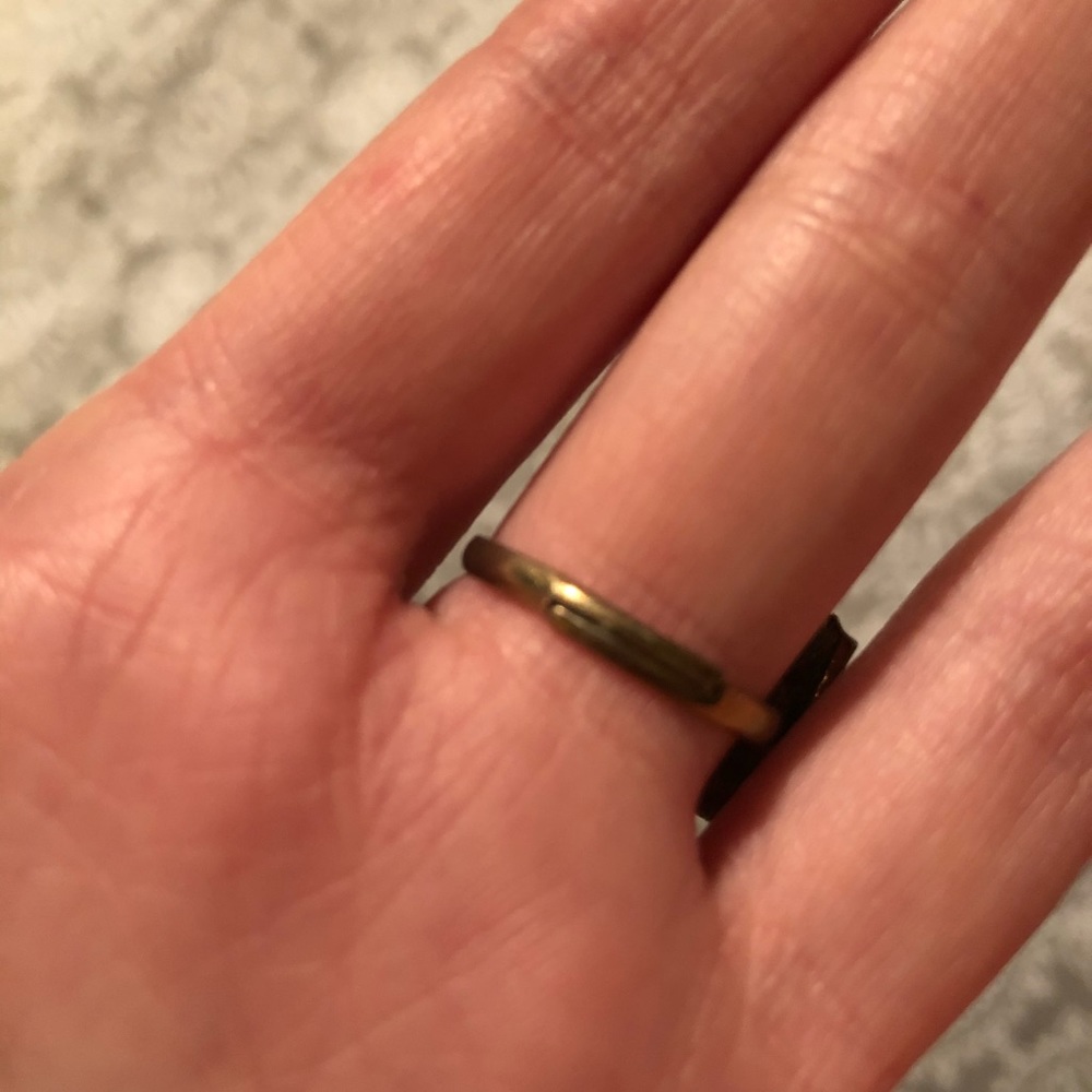 ❤️Book ring - Picture 2 of 2